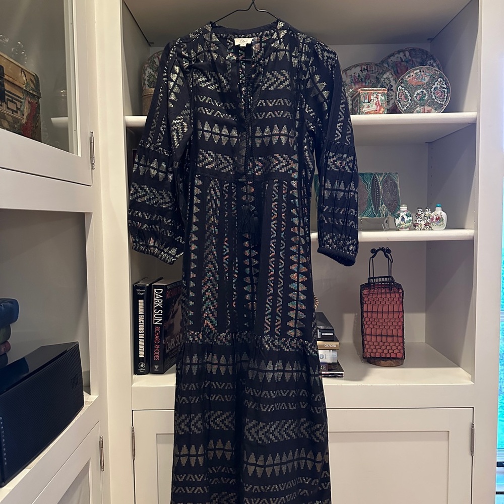 Elegant Black Patterned Dress